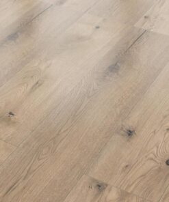 Refined oak