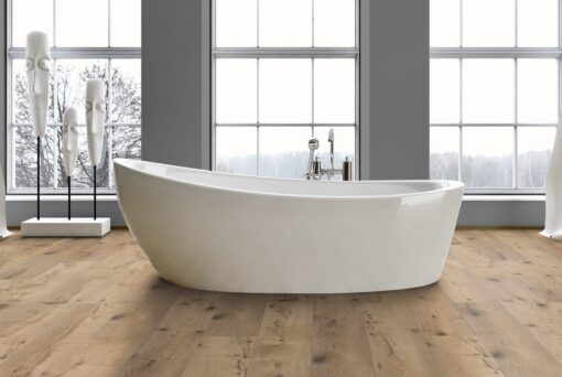 Refined oak